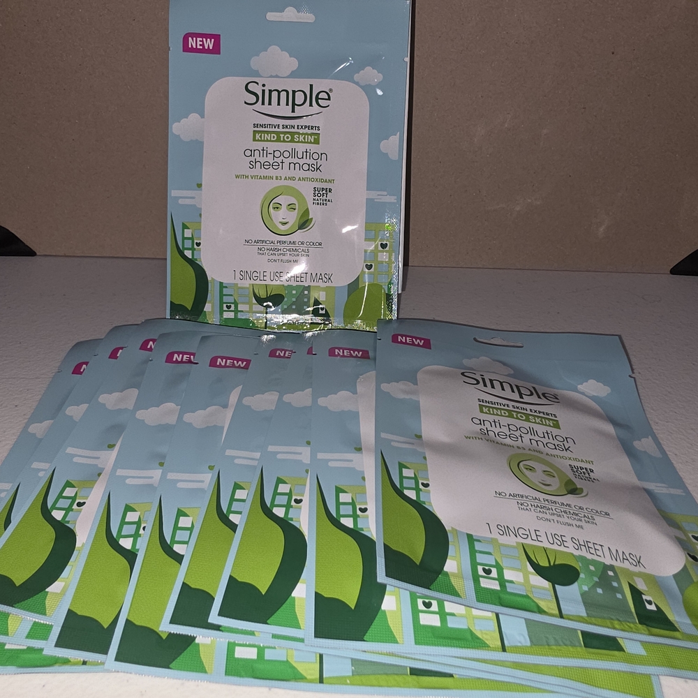 Simple Refreshing Anti-Pollution Sheet Mask - Green and White